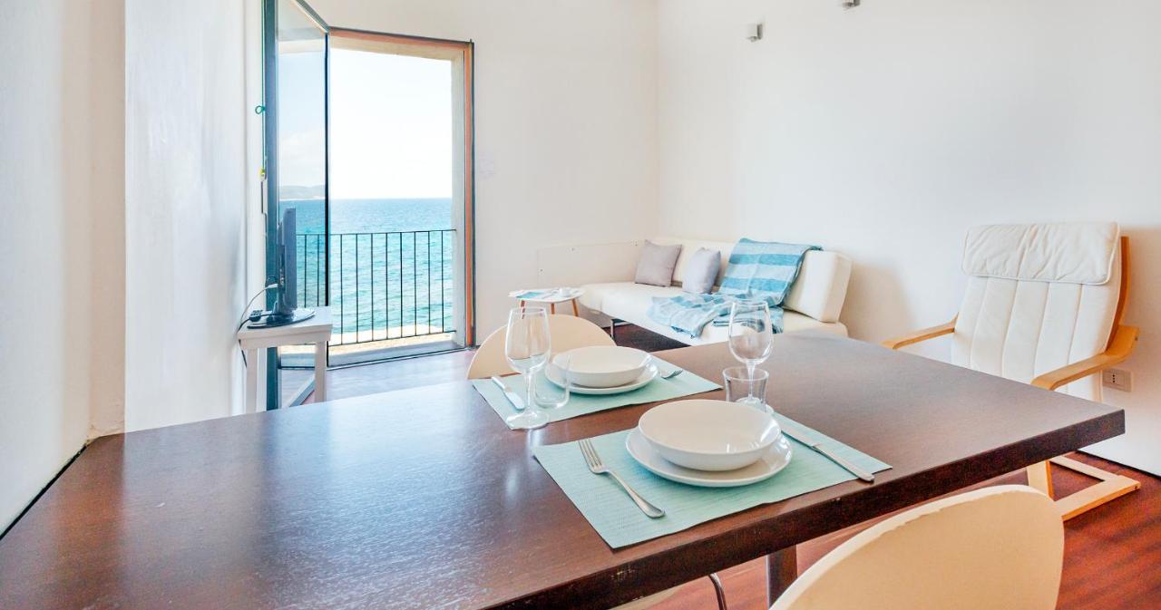 Welcomely - Cavour 47 Apartment อาลเกโร ภายนอก รูปภาพ