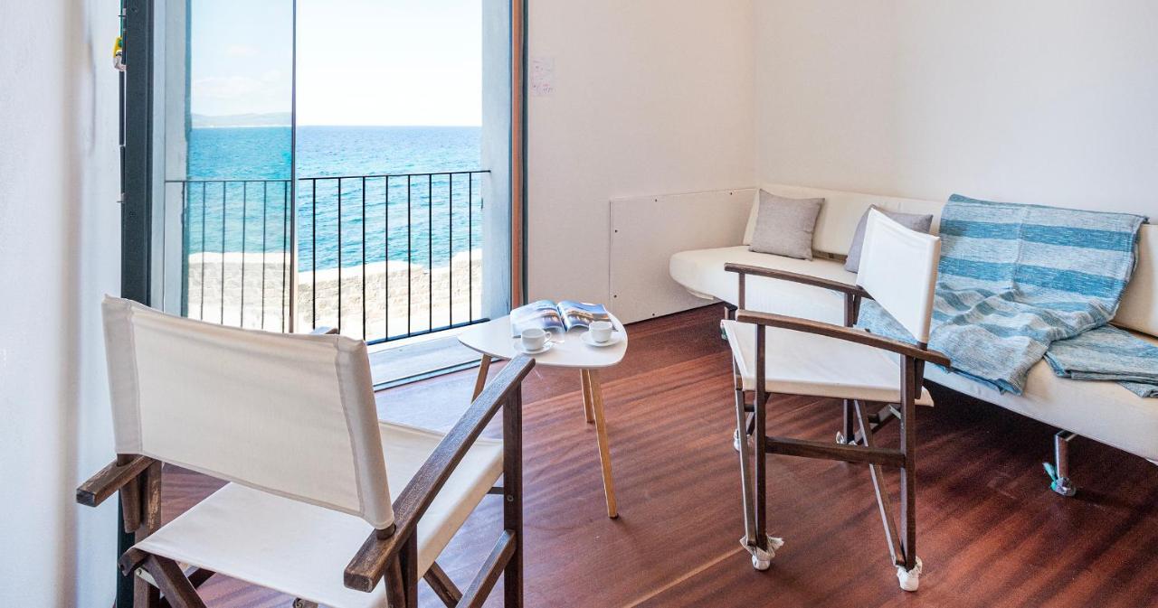 Welcomely - Cavour 47 Apartment อาลเกโร ภายนอก รูปภาพ